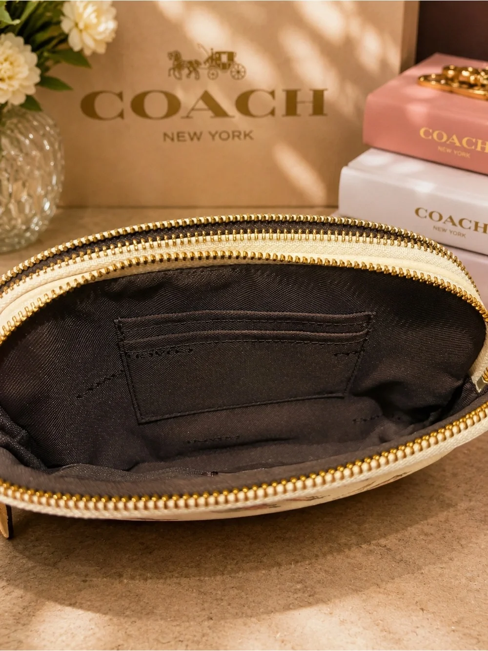 Coach Crossbody Clutch Flower Patch Print Chalk Floral Double Zip EUC